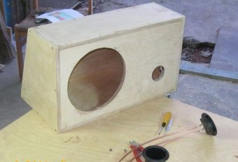 Make The Sabbie With His Hands